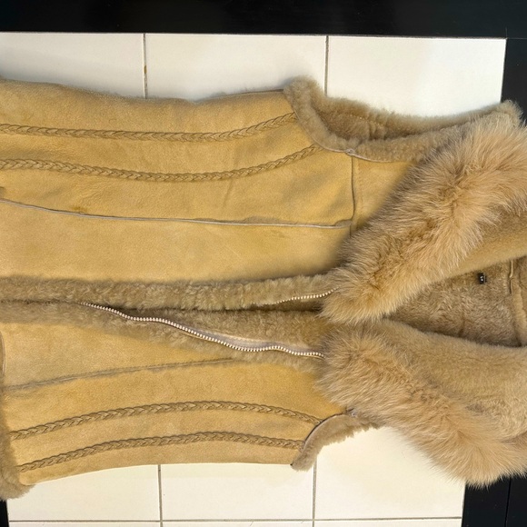 Mitchie’s Matchings Genuine Shearling Vest - Picture 4 of 16